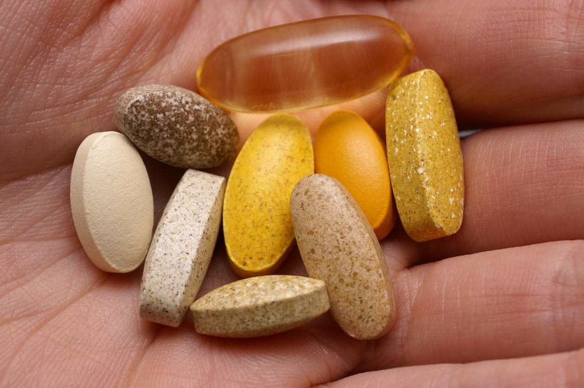 Big Pharma and the mainstream media connive to undermine the benefits of multivitamins in the name of pharma interests