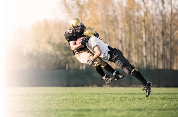 Doctors now trying to ban high school football to protect teens from concussions