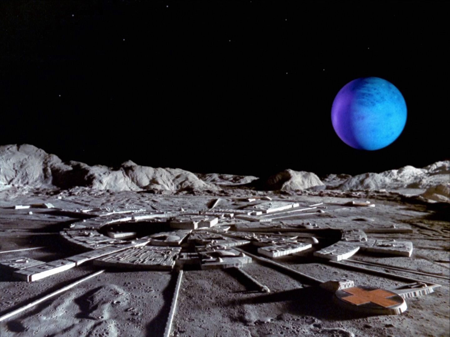 Researchers announce that a manned moon base could begin construction in 5 years