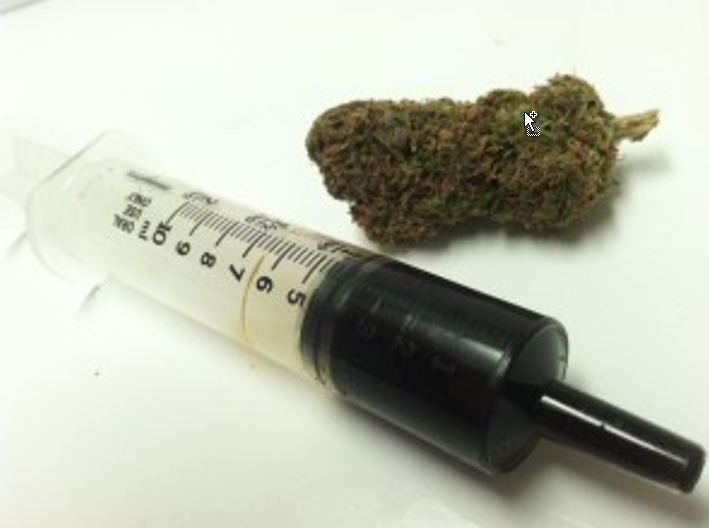 Image: The best, cheapest and easiest way to make your own cannabis oil