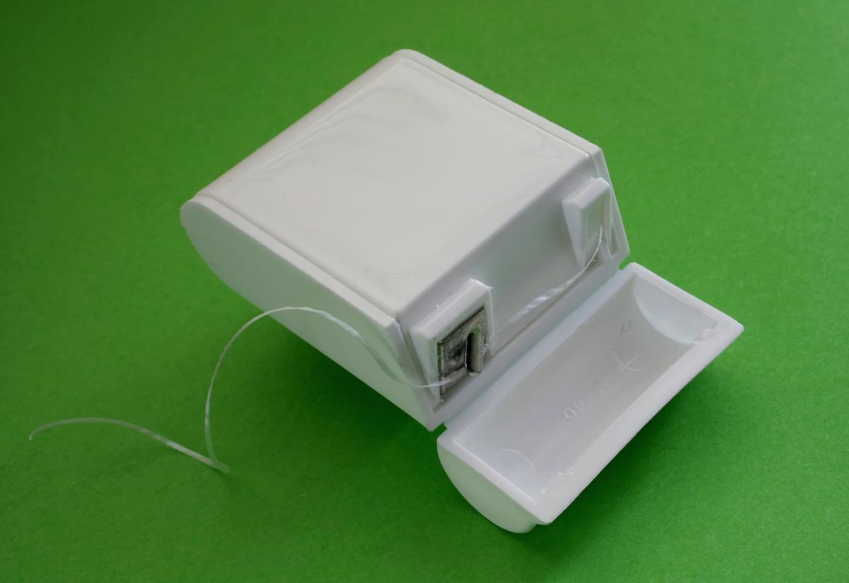 15 uses for dental floss that will dramatically expand your survival abilities
