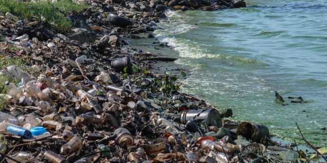 5 ways to reduce plastic pollution