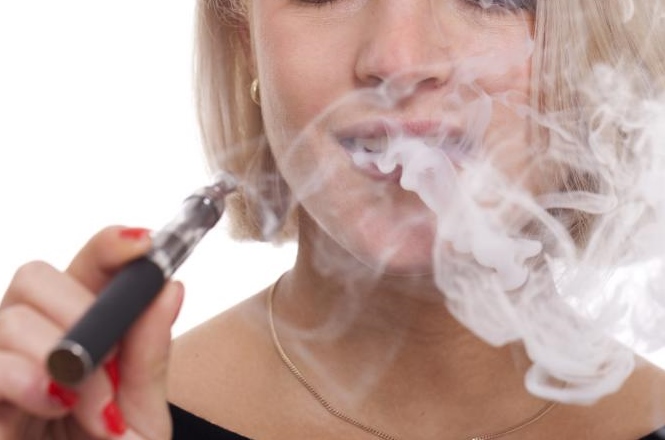 Nanny state California hikes smoking and e-vaping age up to 21, considers e-cigs as harmful as cigarettes