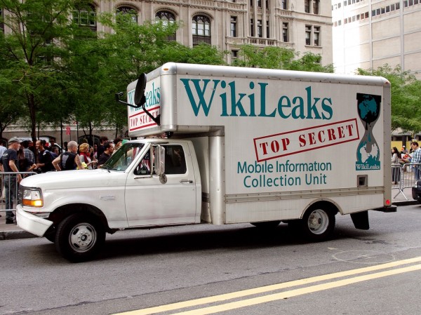 WikiLeaks servers under attack after latest DNC leak