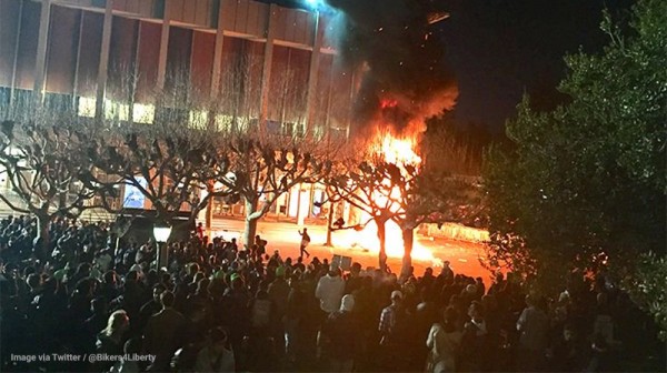 #DefundBerkeley … Time to pull all federal funds from UC Berkeley after liberal students turn into violent thugs to block Milo speech