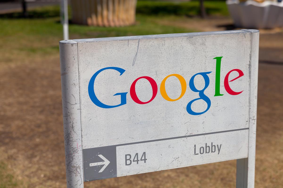 Google threatens conservative site: Remove “offensive” article or lose all your ad revenue