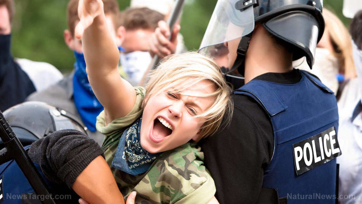 If you get caught in a riot, do you know what to do? Tips that can save your life