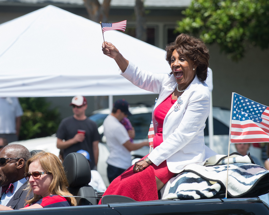 Maxine Waters calls for nationwide social chaos to depose the President, sweep authoritarians into power