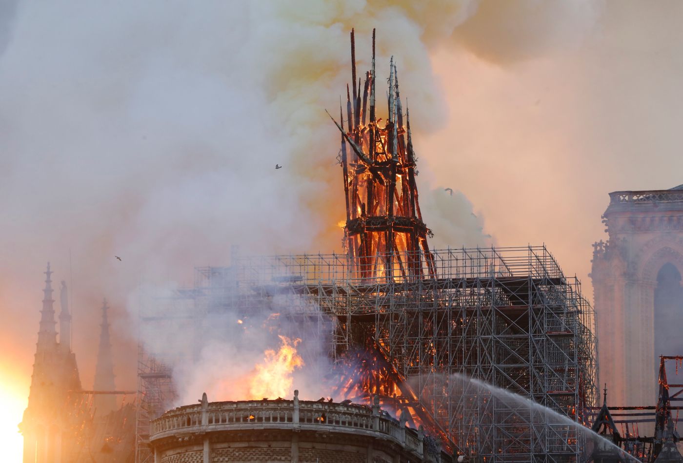 Left-wing “establishment media” going all-out to refute any suggestion that Notre Dame Cathedral fire could have been intentional