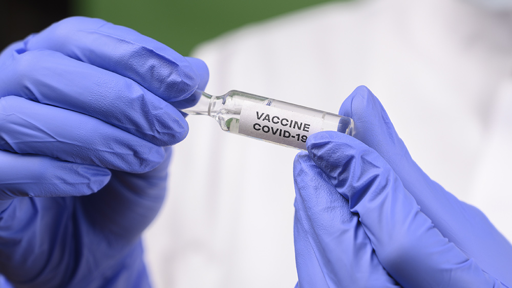 Usted es un conejillo de indias humano: la FDA está dispuesta a permitir que los fabricantes de vacunas contra el coronavirus SALTEN la fase de prueba crucial