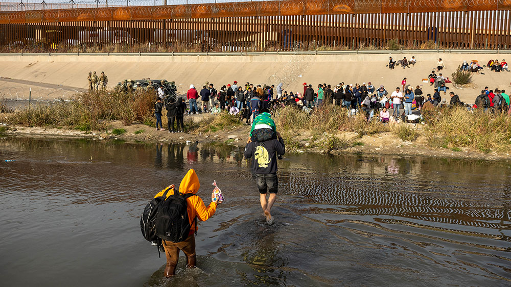El Paso at its “breaking point” as 2,000 illegals enter the city each day